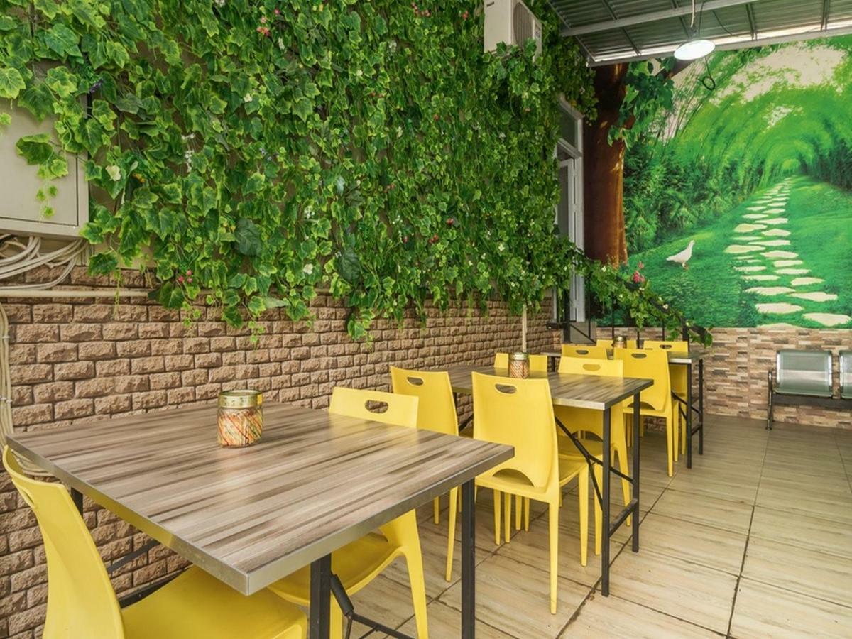 Reddoorz At Tara Homestay Палембанг Екстериор снимка