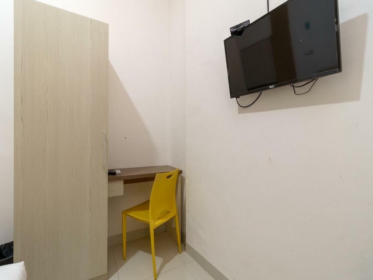 Reddoorz At Tara Homestay Палембанг Екстериор снимка
